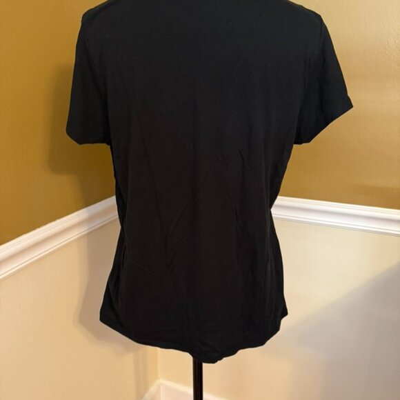 Mott & Bow Fitted V-Neck Marcy Tee in Black Size XL - Picture 7 of 9